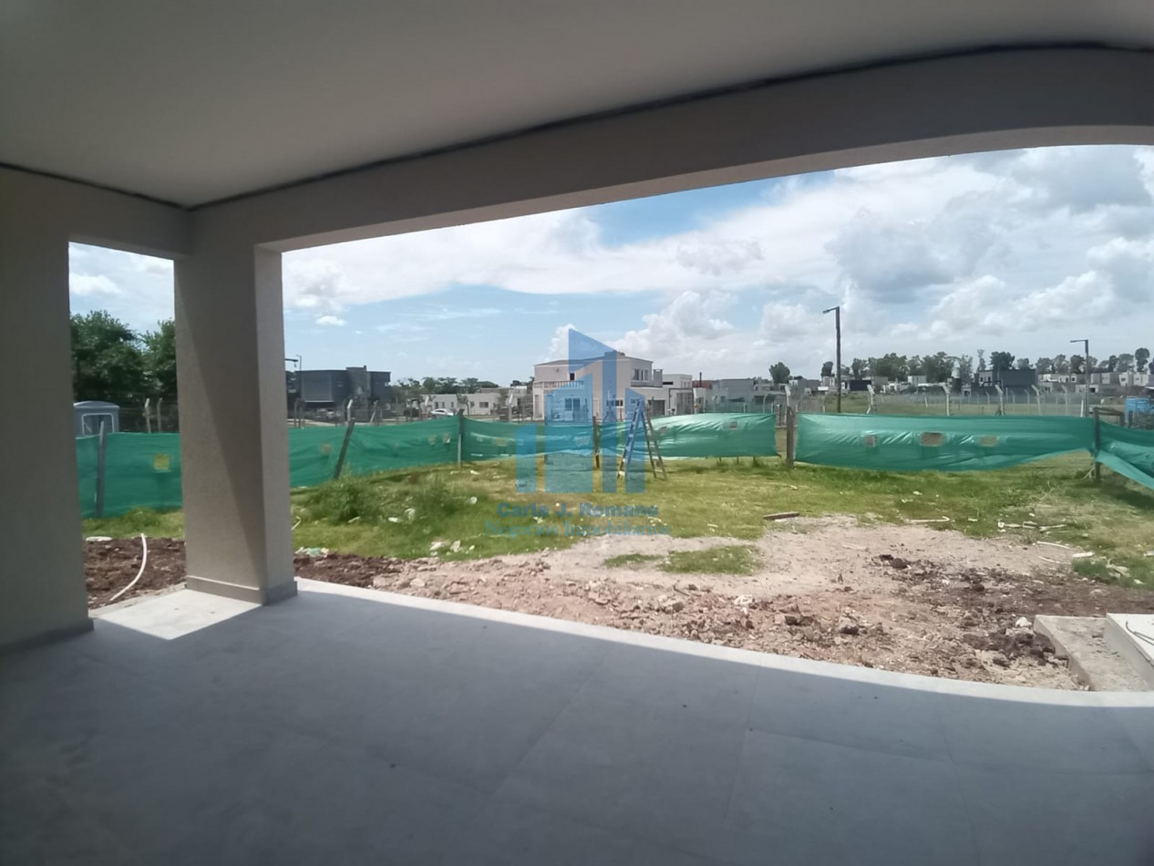 Venta Casa 4 ambientes en Santa Elisa, Pilar del Este  
