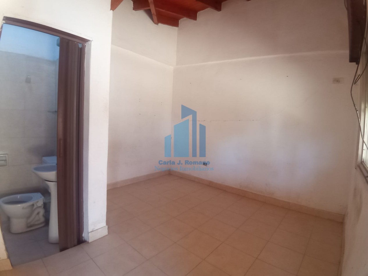 VENTA CASA CON COCHERA Y PISCINA EN DERQUI, PILAR 