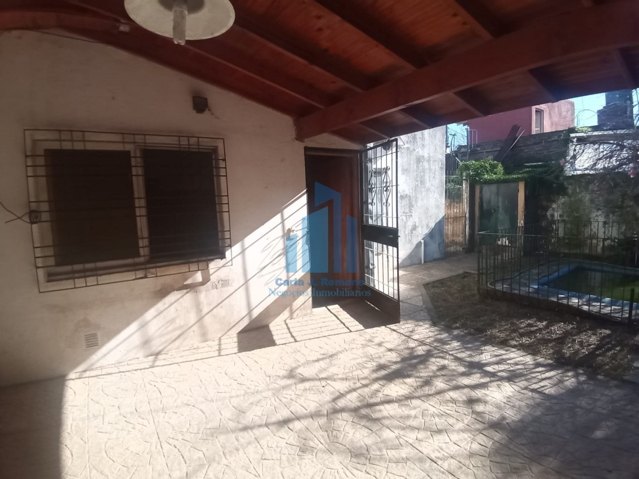VENTA CASA CON COCHERA Y PISCINA EN DERQUI, PILAR 