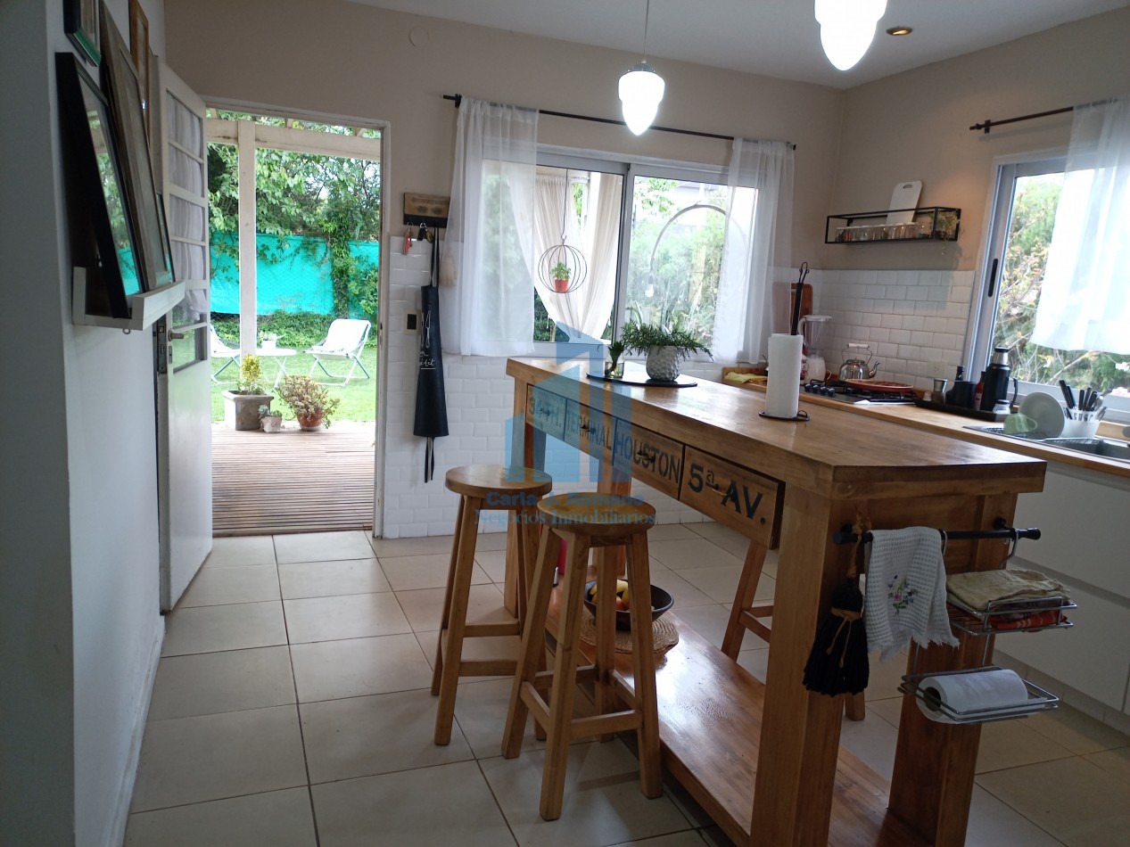 VENTA CASA 4 AMBIENTES EN AYRES DE MASCHWITZ