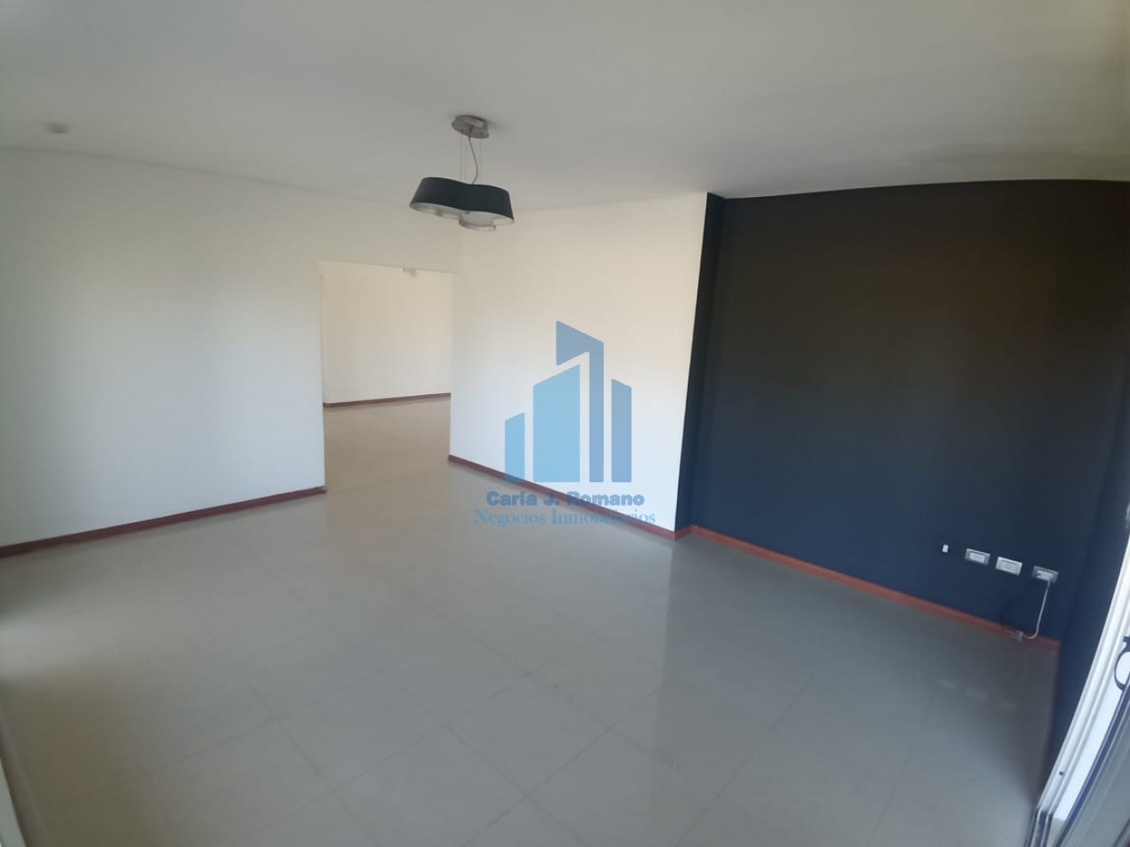 VENTA CASA 4 AMBIENTES EN COUNTRY SAN PATRICIO, MORENO 