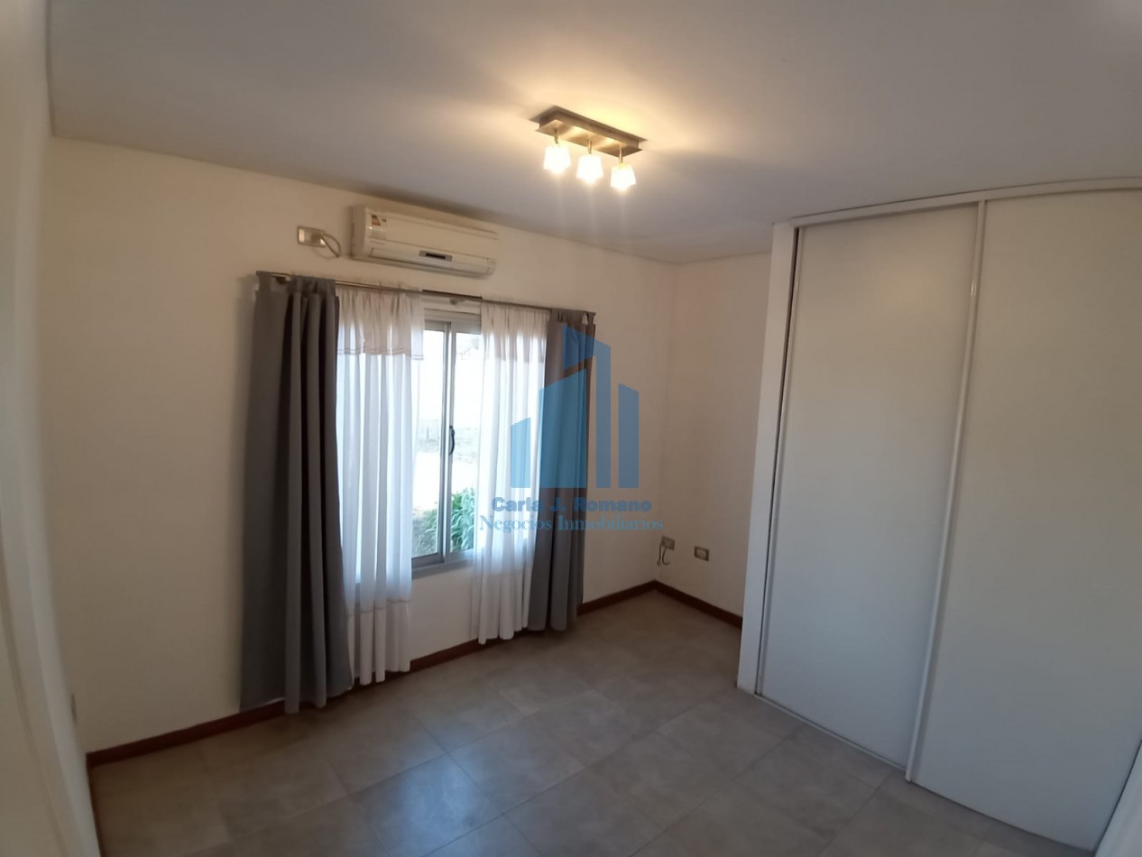 VENTA CASA 4 AMBIENTES EN COUNTRY SAN PATRICIO, MORENO 