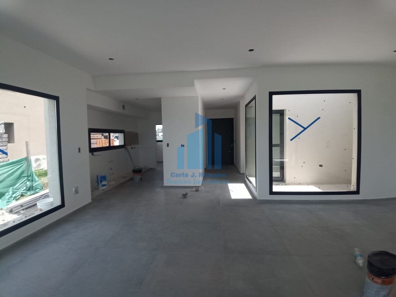 Venta Casa 4 ambientes en Santa Elisa, Pilar del Este  