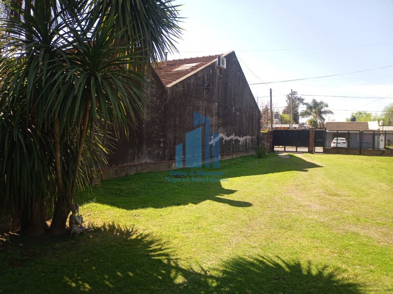 VENTA CASA 5 AMBIENTES C/ COCHERA EN PILAR