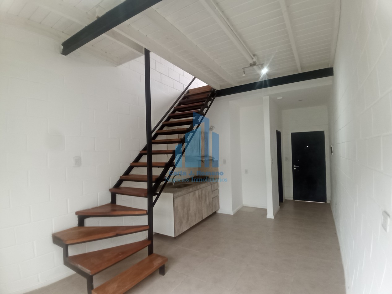 VENTA LOFTS 2 AMBIENTES C/COCHERA EN LOMA VERDE, ESCOBAR