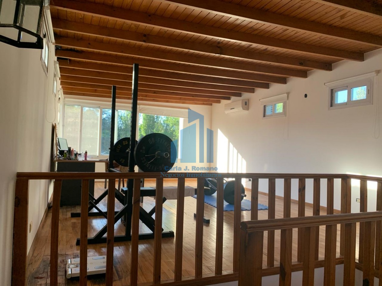 Alquiler casa 5 ambientes en Club de Campo San Patricio, Moreno.