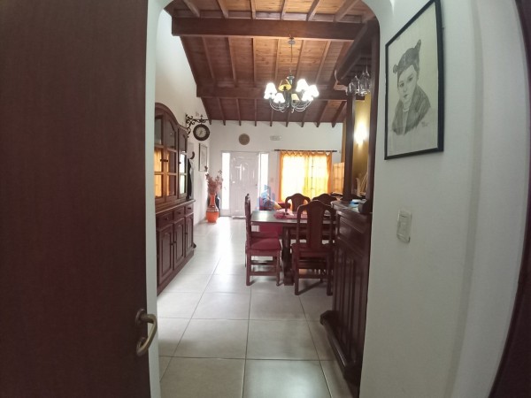 VENTA CASA  DE 5 AMBIENTES EN MORENO Multifamiliar