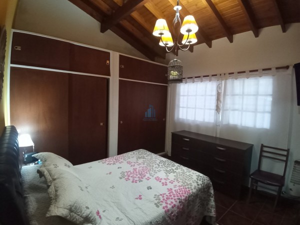 VENTA CASA  DE 5 AMBIENTES EN MORENO Multifamiliar