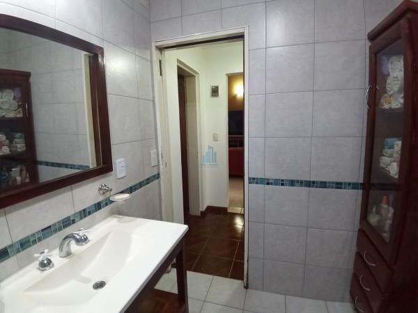 VENTA CASA  DE 5 AMBIENTES EN MORENO Multifamiliar