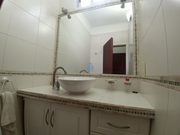 VENTA CASA  DE 5 AMBIENTES EN MORENO Multifamiliar