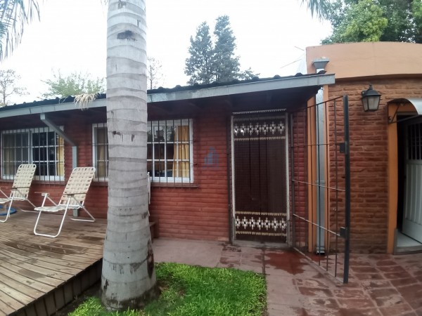 VENTA CASA  DE 5 AMBIENTES EN MORENO Multifamiliar