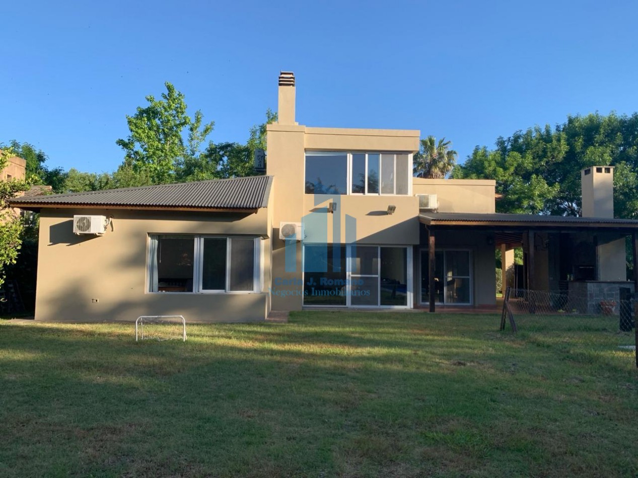 Alquiler casa 5 ambientes en Club de Campo San Patricio, Moreno.