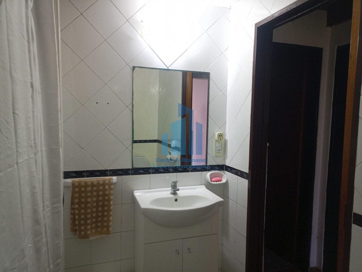 VENTA CASA 5 AMBIENTES C/ COCHERA EN PILAR