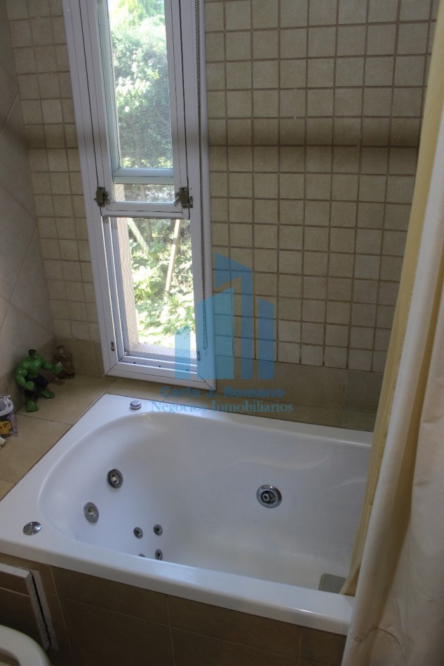 Alquiler casa 5 ambientes en Club de Campo San Patricio, Moreno.