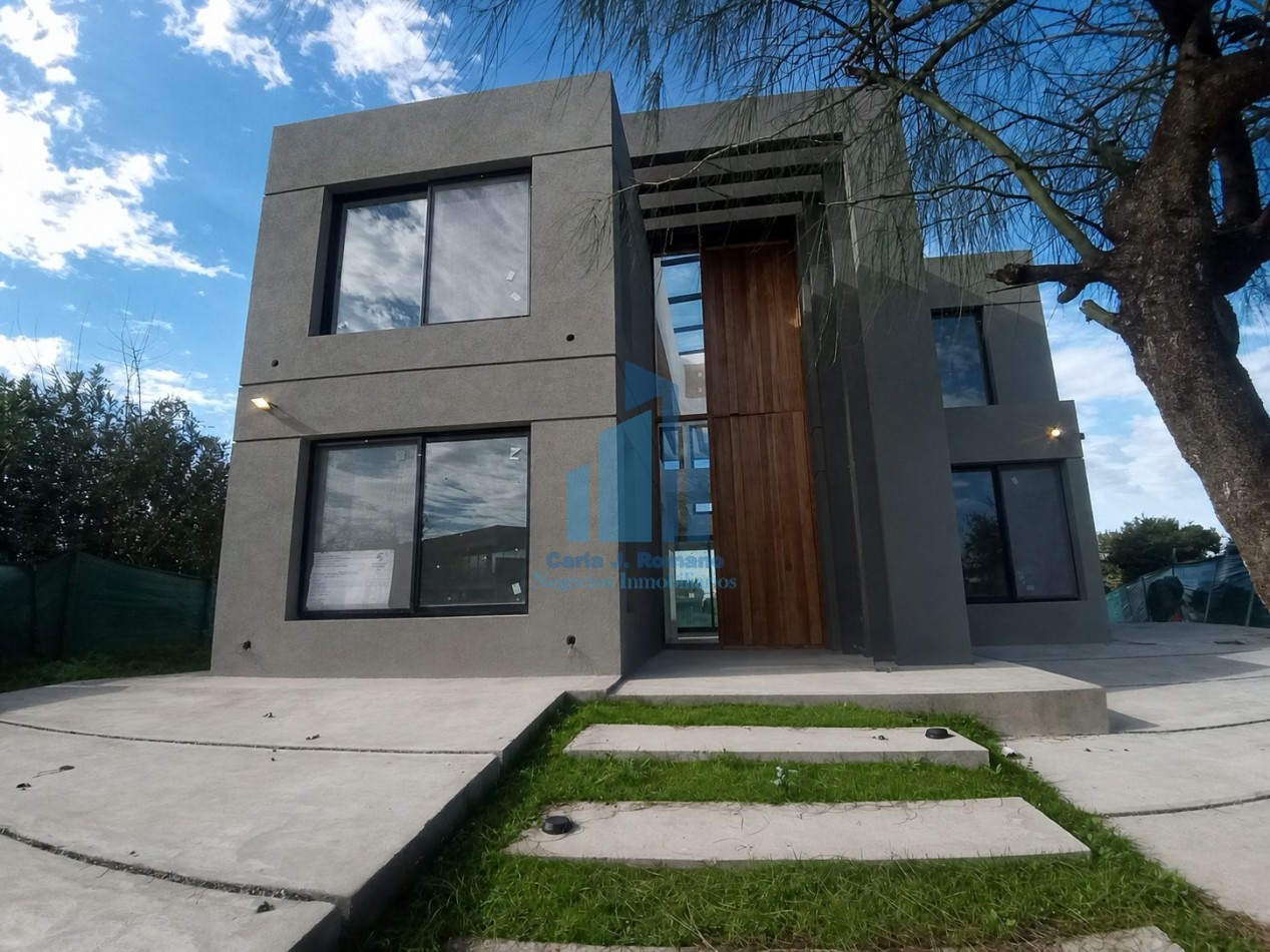VENTA CASA 6 AMBIENTES EN BARRIO EL CANTON CON VISTA A LAGUNA , ESCOBAR 
