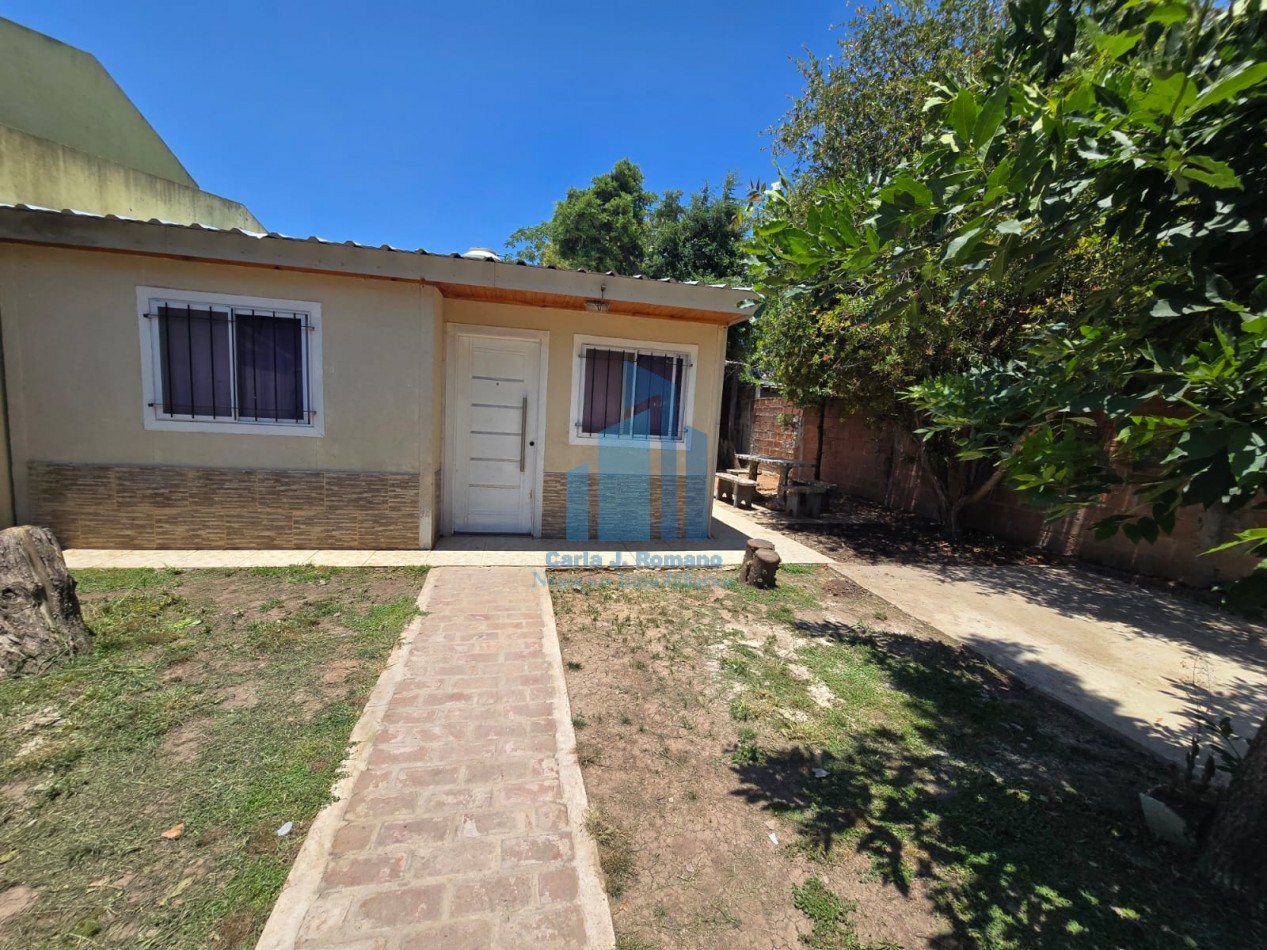 VENTA CASA 3 AMBIENTES CON COCHERA EN PILAR 