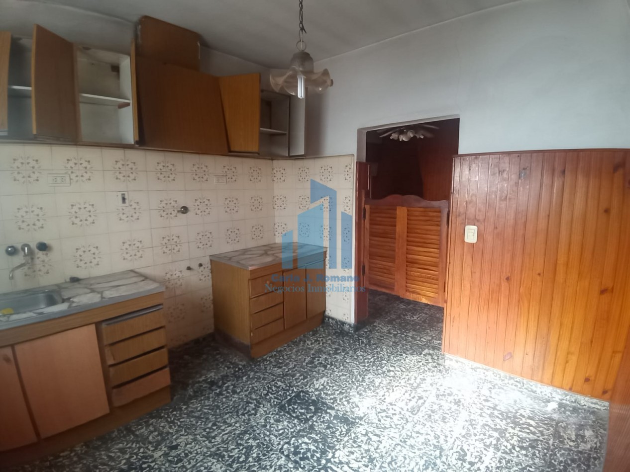 VENTA CASA CON COCHERA Y PISCINA EN DERQUI, PILAR 