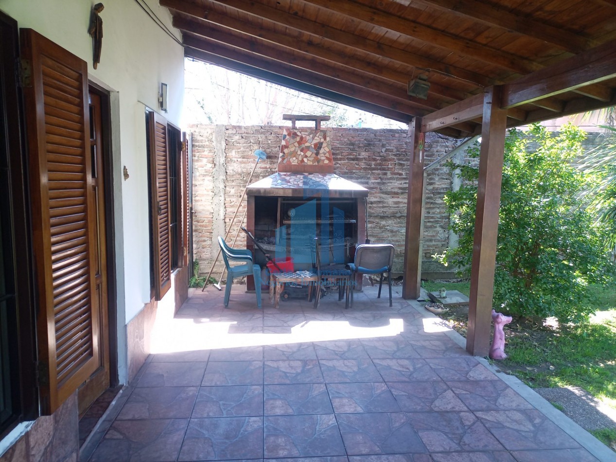 VENTA CASA 5 AMBIENTES C/ COCHERA EN PILAR