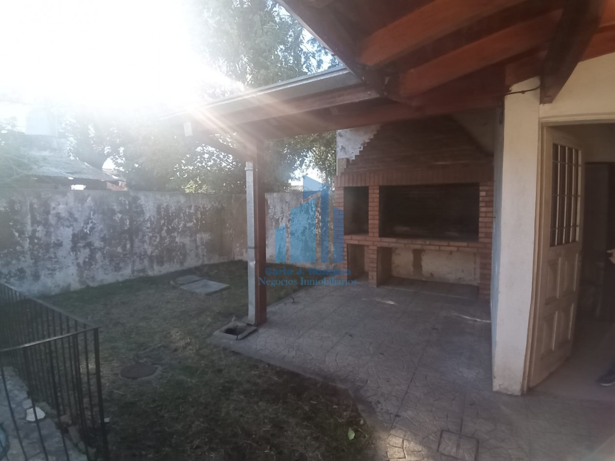 VENTA CASA CON COCHERA Y PISCINA EN DERQUI, PILAR 