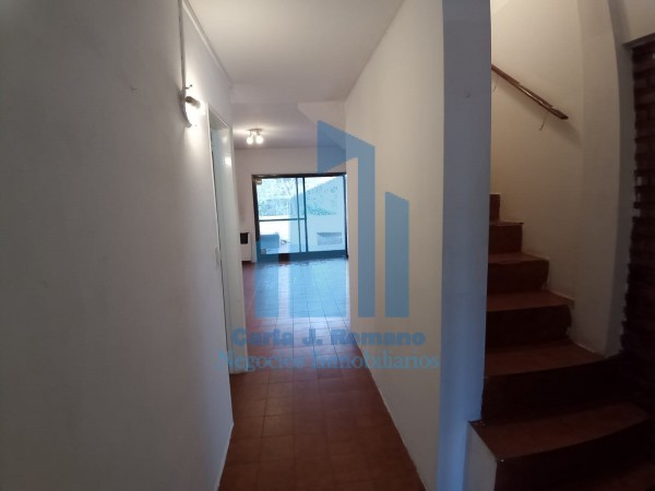 VENTA DUPLEX  3 AMBIENTES C/ 2 COCHERAS 