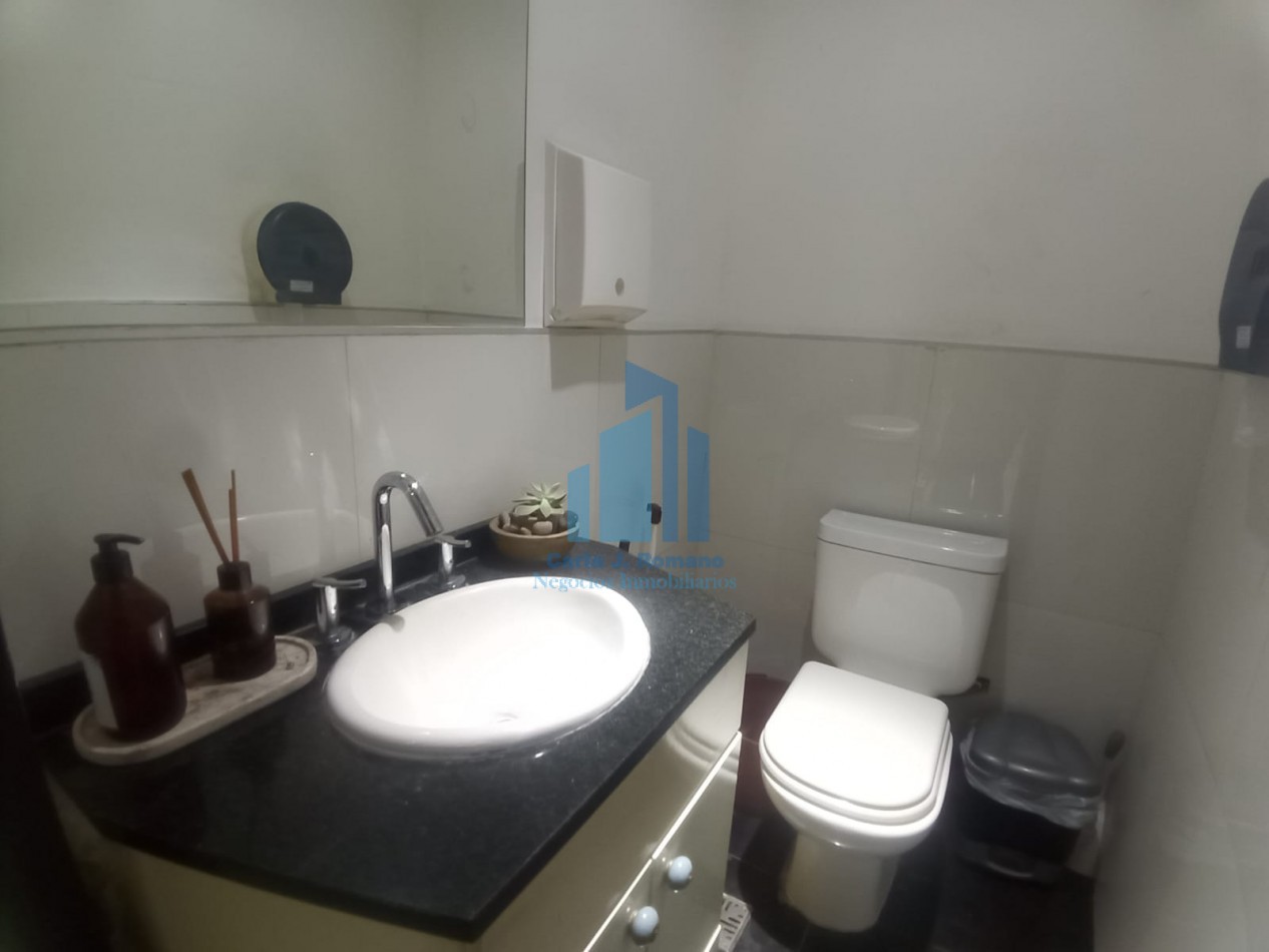 VENTA DE OFICINA EN INGENIERO MASCHWITZ 