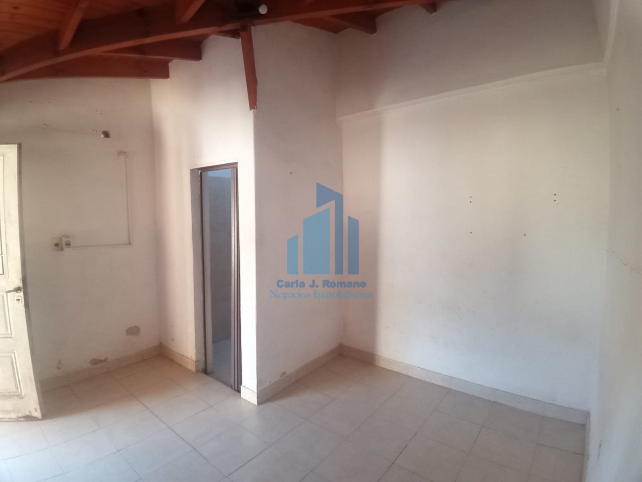 VENTA CASA CON COCHERA Y PISCINA EN DERQUI, PILAR 