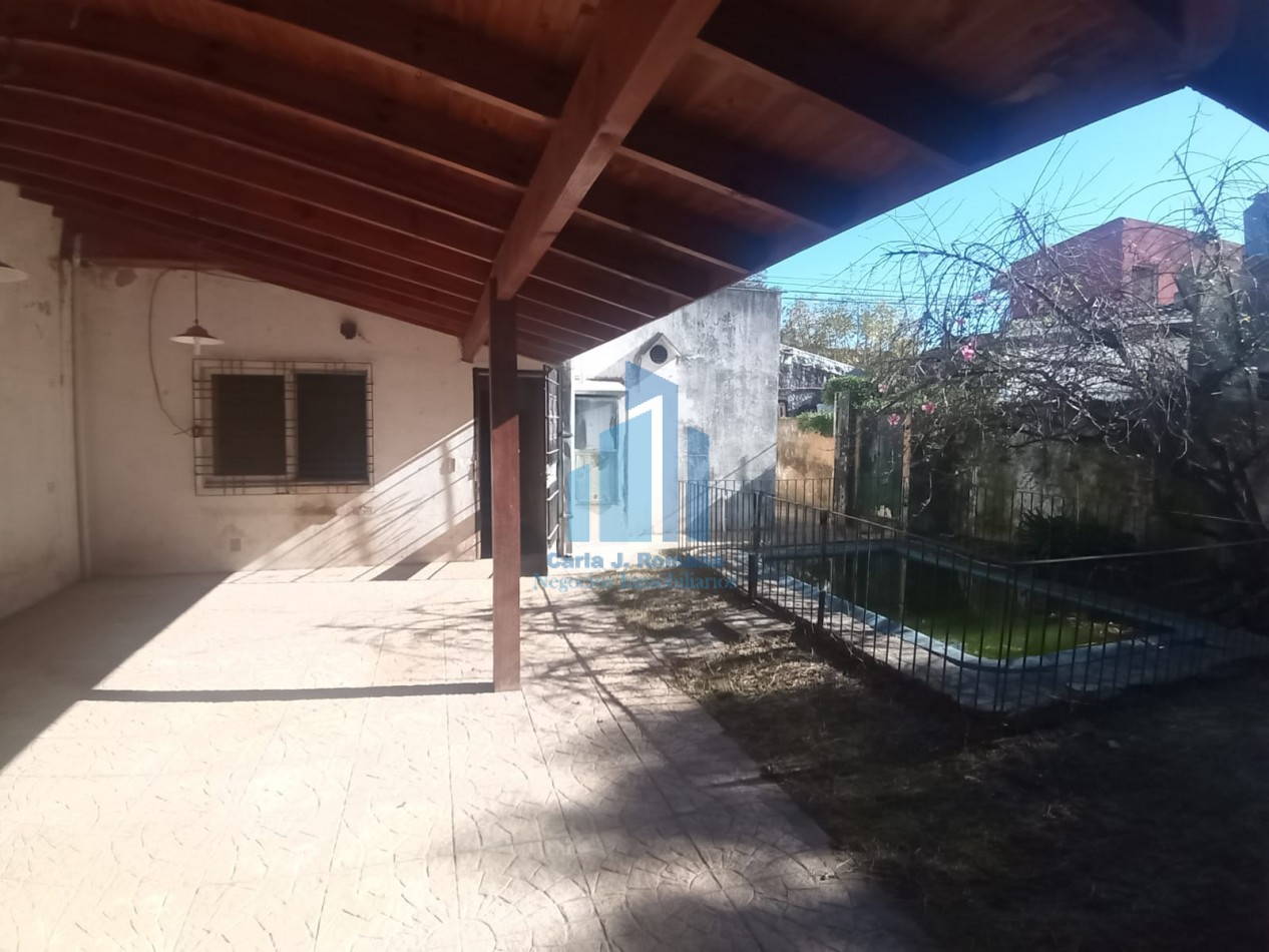 VENTA CASA CON COCHERA Y PISCINA EN DERQUI, PILAR 