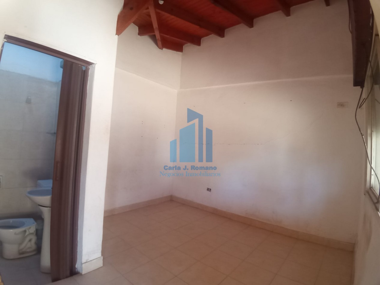 VENTA CASA CON COCHERA Y PISCINA EN DERQUI, PILAR 