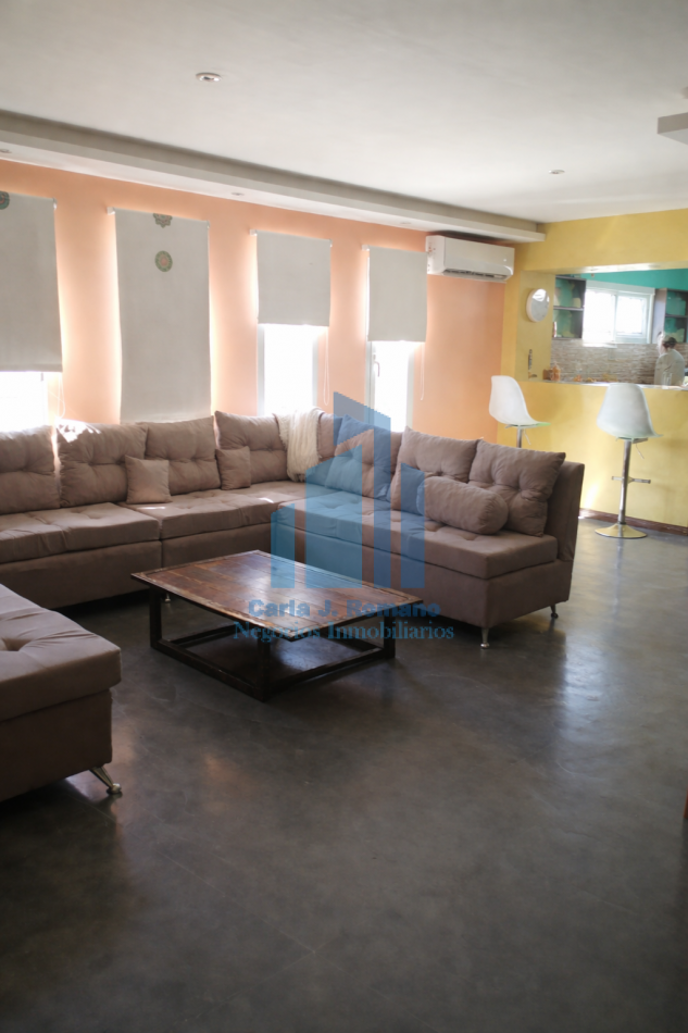 Venta de casa 5 ambientes: Escobar