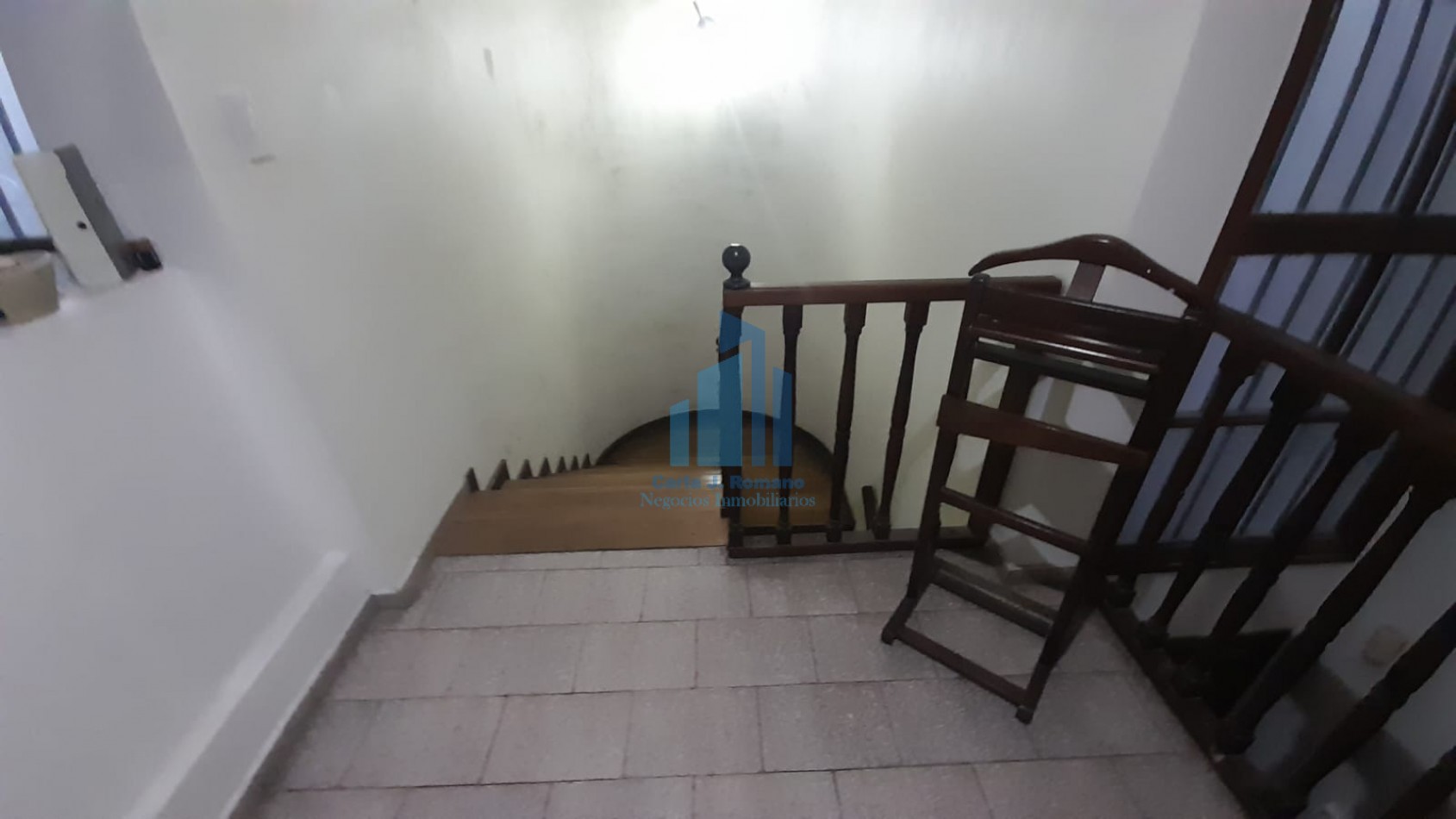 VENTA CASA 4 AMBIENTES CON COCHERA EN QUILMES 
