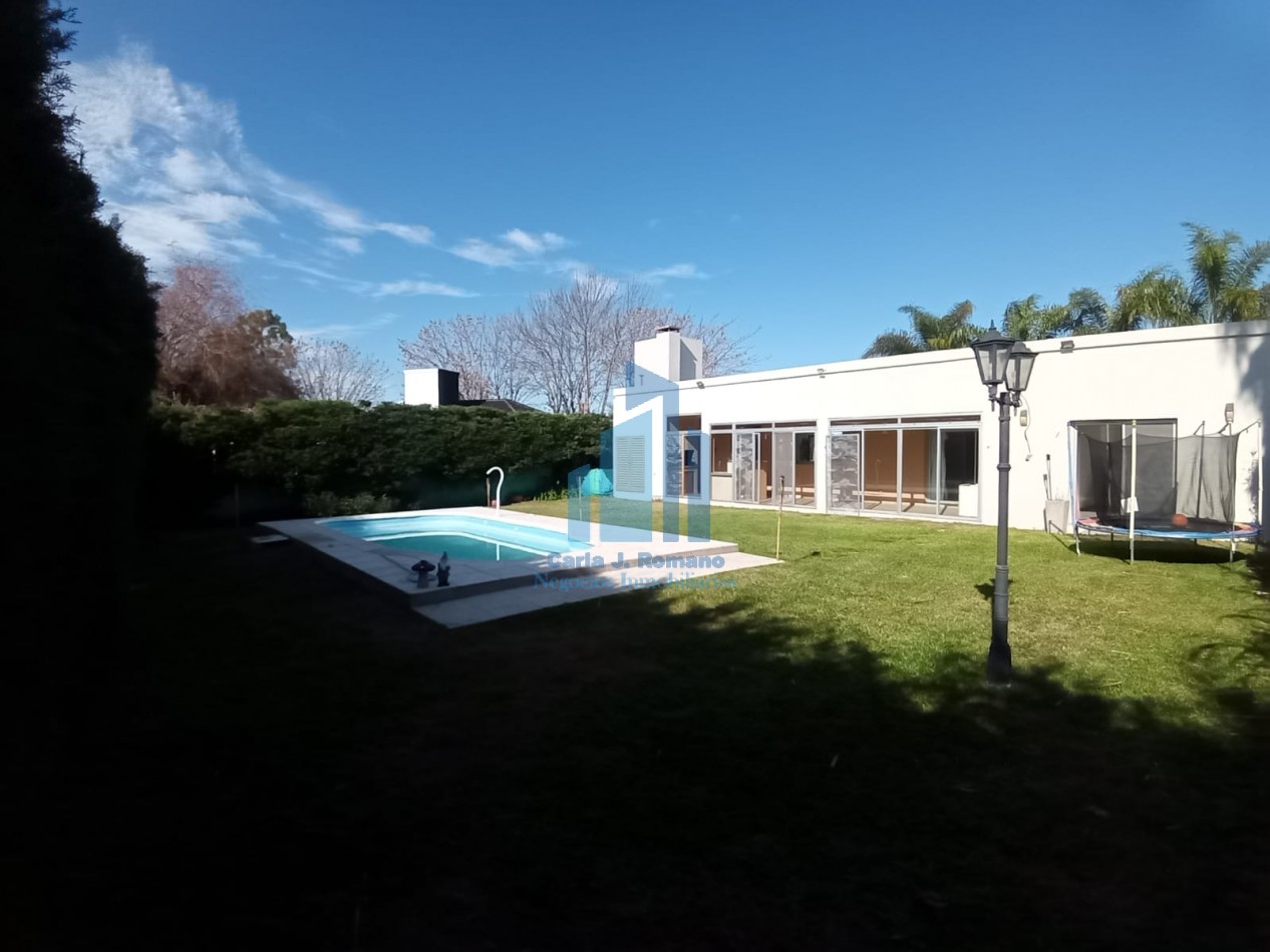 VENTA CASA 4 AMBIENTES EN COUNTRY SAN PATRICIO, MORENO 