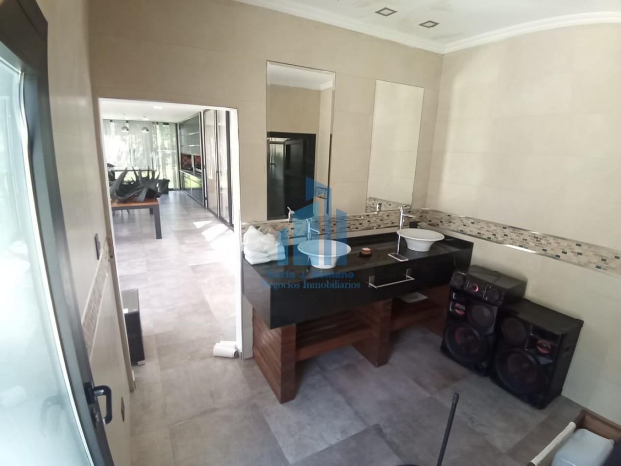 VENTA QUINTA 3AMBIENTES CON QUINCHO EN GRAL. RODRIGUEZ 