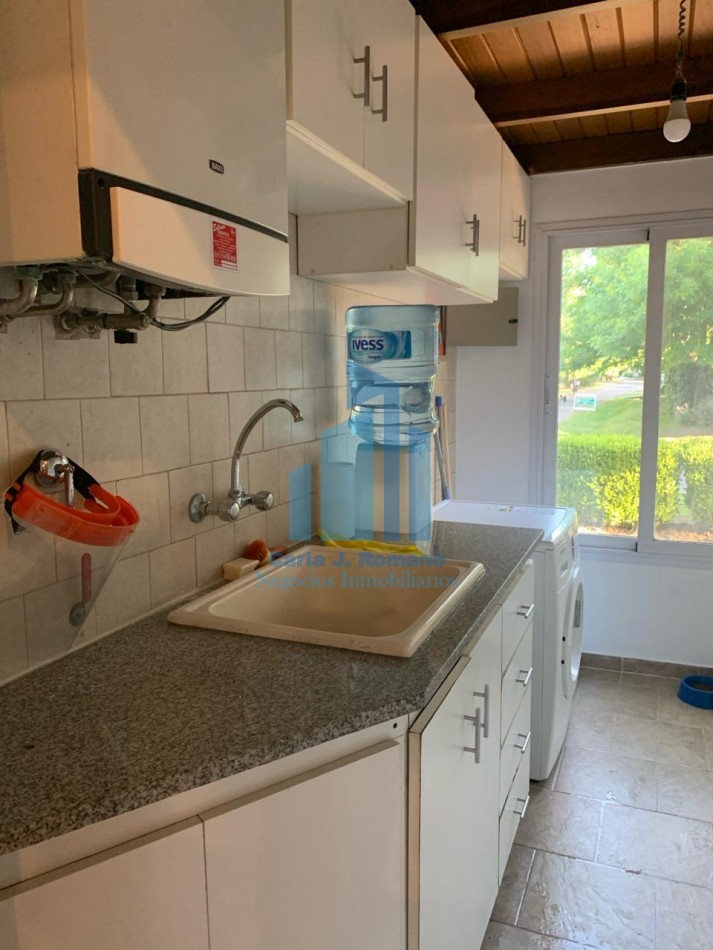 Alquiler casa 5 ambientes en Club de Campo San Patricio, Moreno.