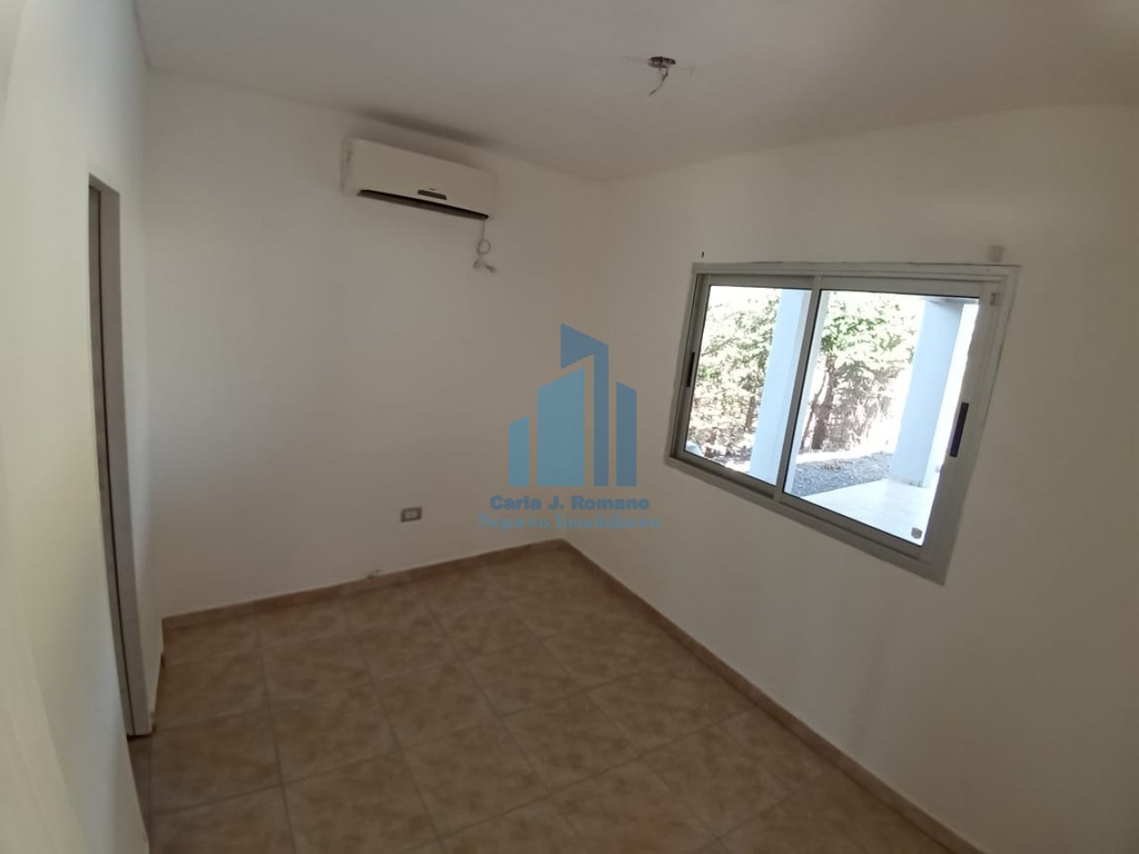 VENTA CASA 4 AMBIENTES EN COUNTRY SAN PATRICIO, MORENO 