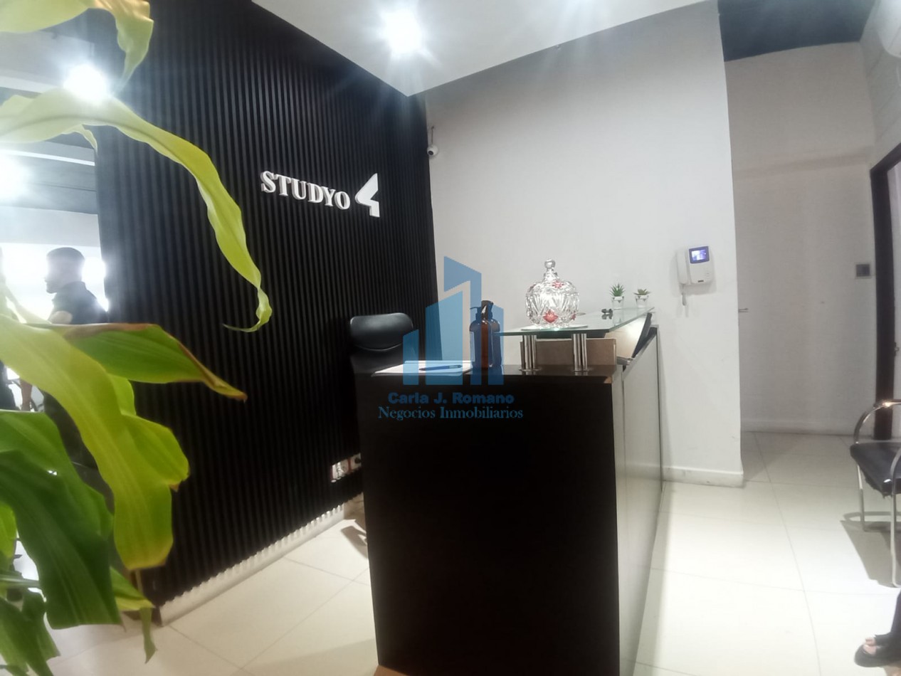 VENTA DE OFICINA EN INGENIERO MASCHWITZ 