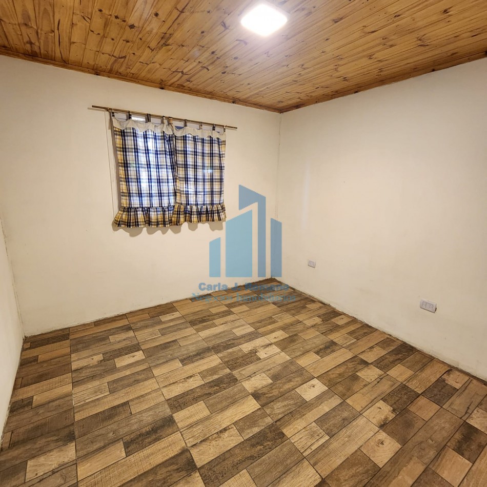 VENTA CASA 3 AMBIENTES CON COCHERA EN PILAR 