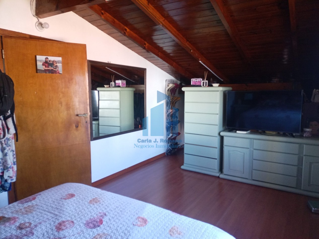 VENTA CASA 5 AMBIENTES C/ COCHERA EN PILAR