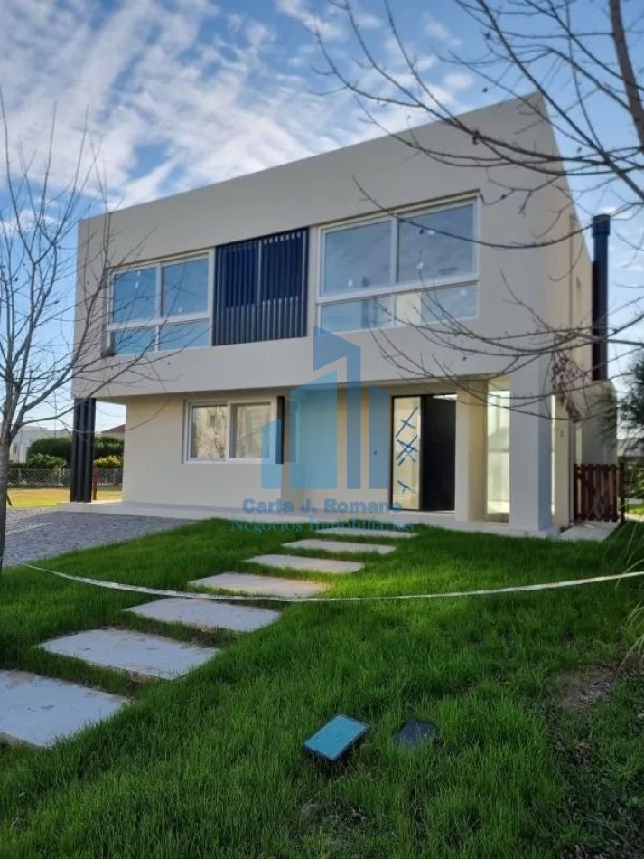 VENTA CASA A  ESTRENAR  DE 5 AMBIENTES EN NORDELTA