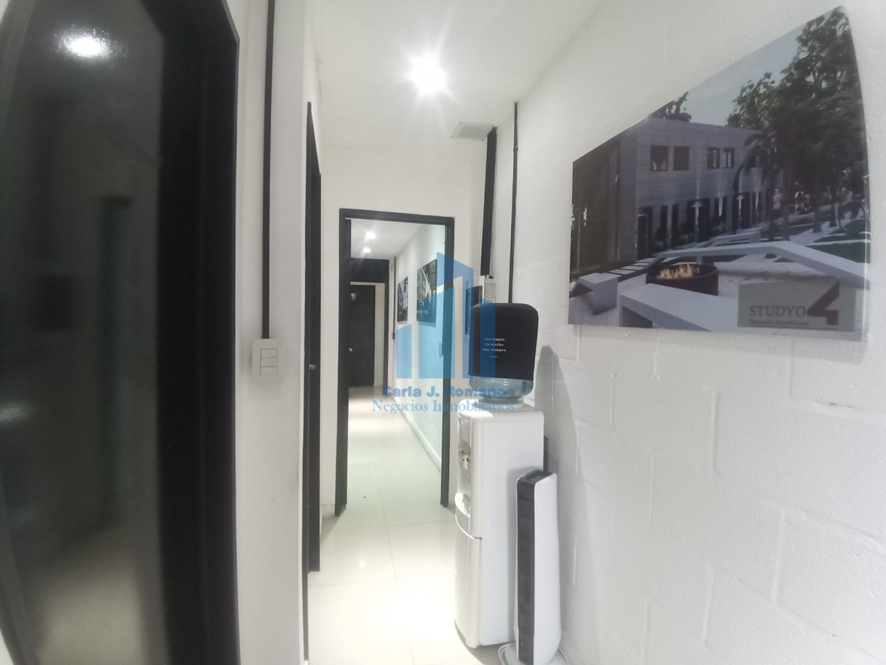 VENTA DE OFICINA EN INGENIERO MASCHWITZ 