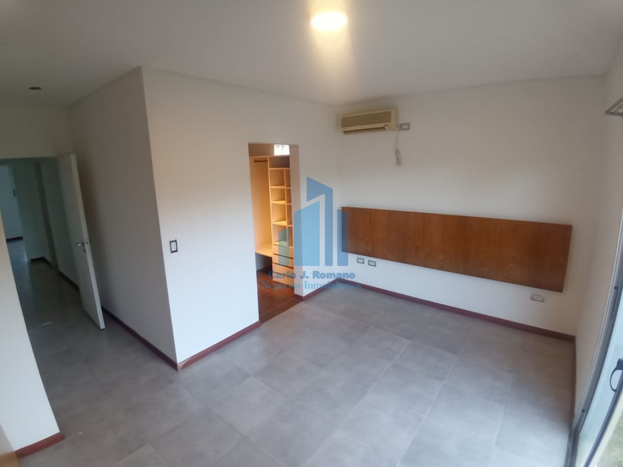 VENTA CASA 4 AMBIENTES EN COUNTRY SAN PATRICIO, MORENO 