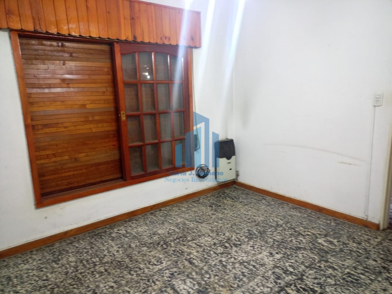 VENTA CASA CON COCHERA Y PISCINA EN DERQUI, PILAR 