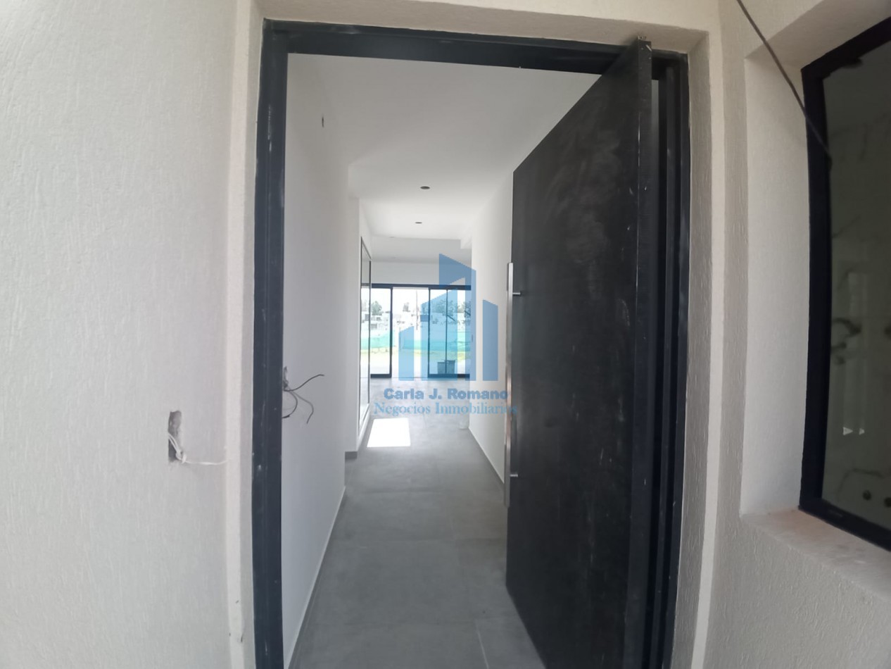 Venta Casa 4 ambientes en Santa Elisa, Pilar del Este  