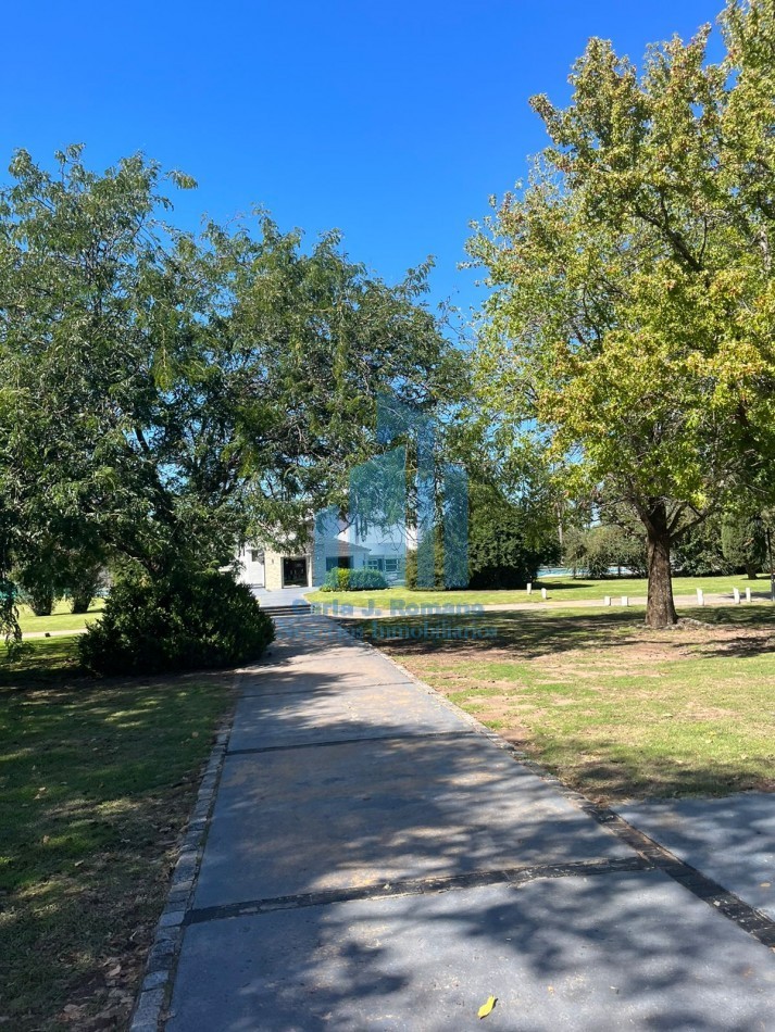 VENTA DORMY  EN COUNTRY BOCA RATON , PILAR