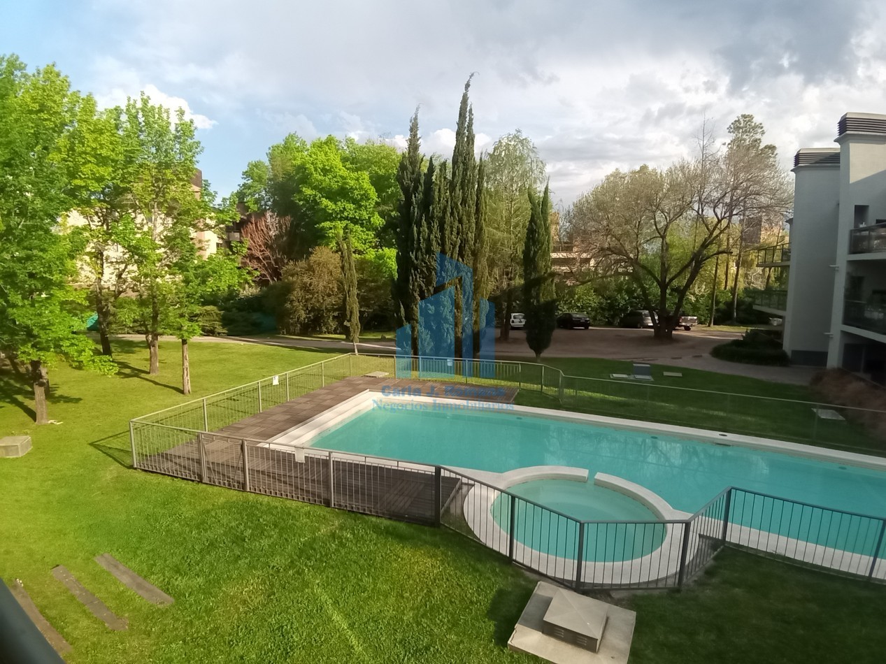 ALQUILER MONOAMBIENTE AMOBLADO C/ COCHERA EN PILAR 