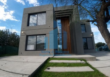 VENTA CASA 6 AMBIENTES EN BARRIO EL CANTON CON VISTA A LAGUNA , ESCOBAR 